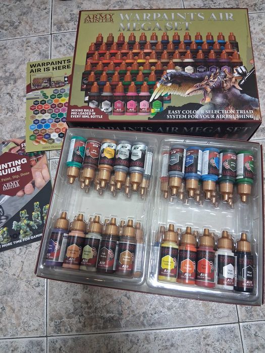 Чисто нови бои за аерограф