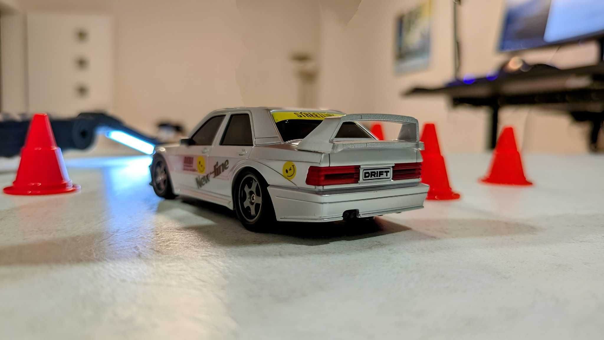 Дрифт РЦ Количка с Дистанционно Mercedes Benz 190E