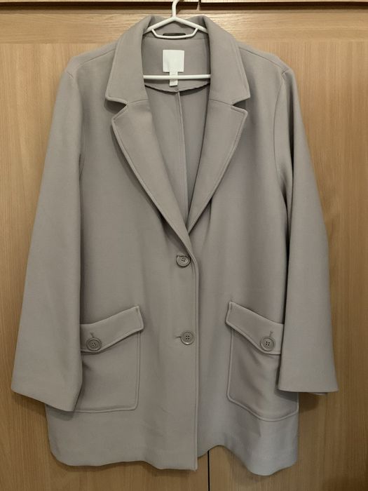 Сиво палто от H&M