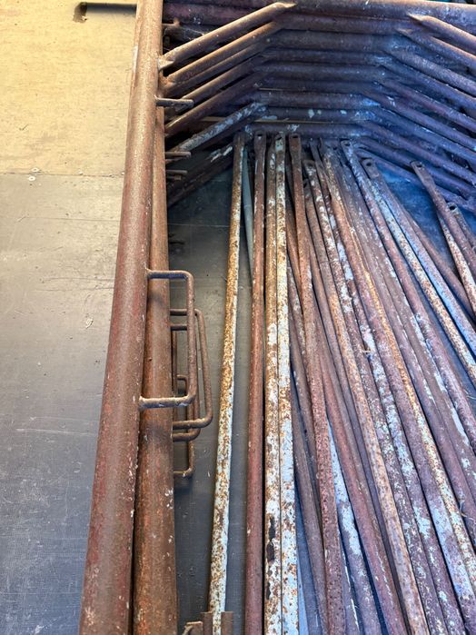 Schela metalica - Italia