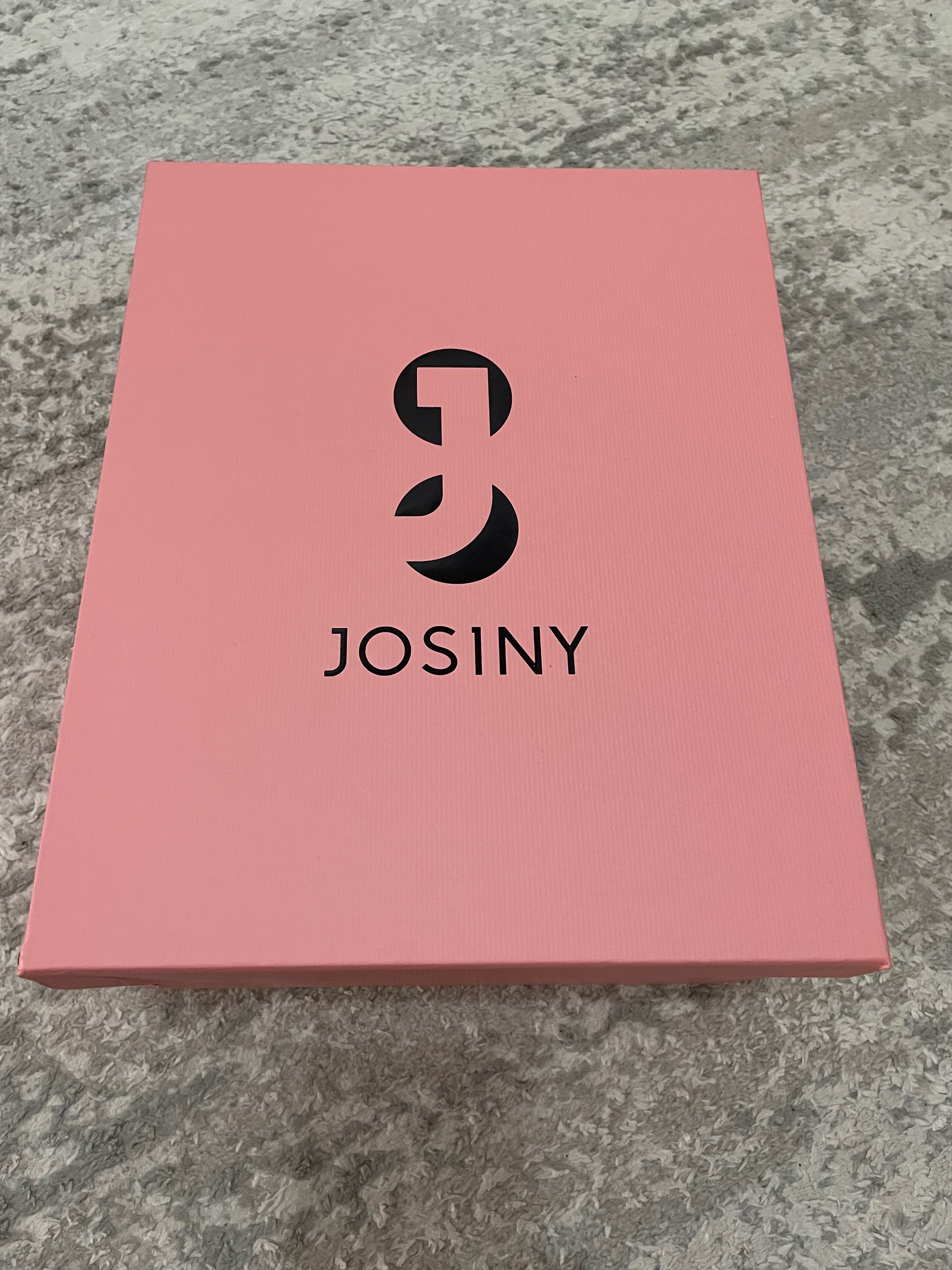 Продам новые женские кроссовки бренд JOSINY недорого за 20 000 тенге!