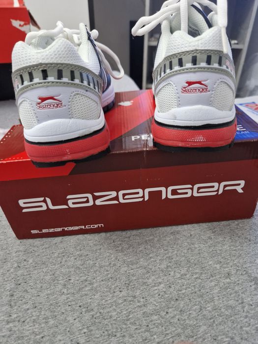 Adidas  Slaezenger noi