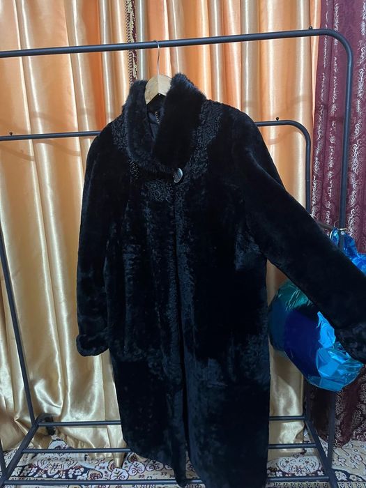 Продам верхную одежду