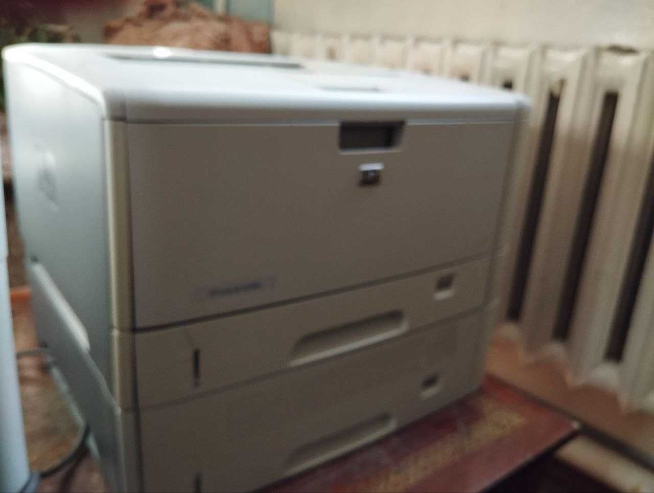 Принтер  hp LaserJet 5200tn  бу формата А3