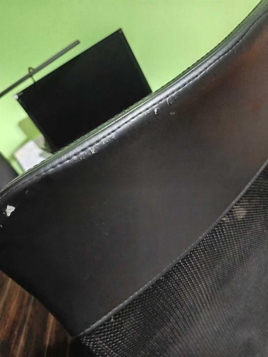 Комплект геймърско бюро и офис стол