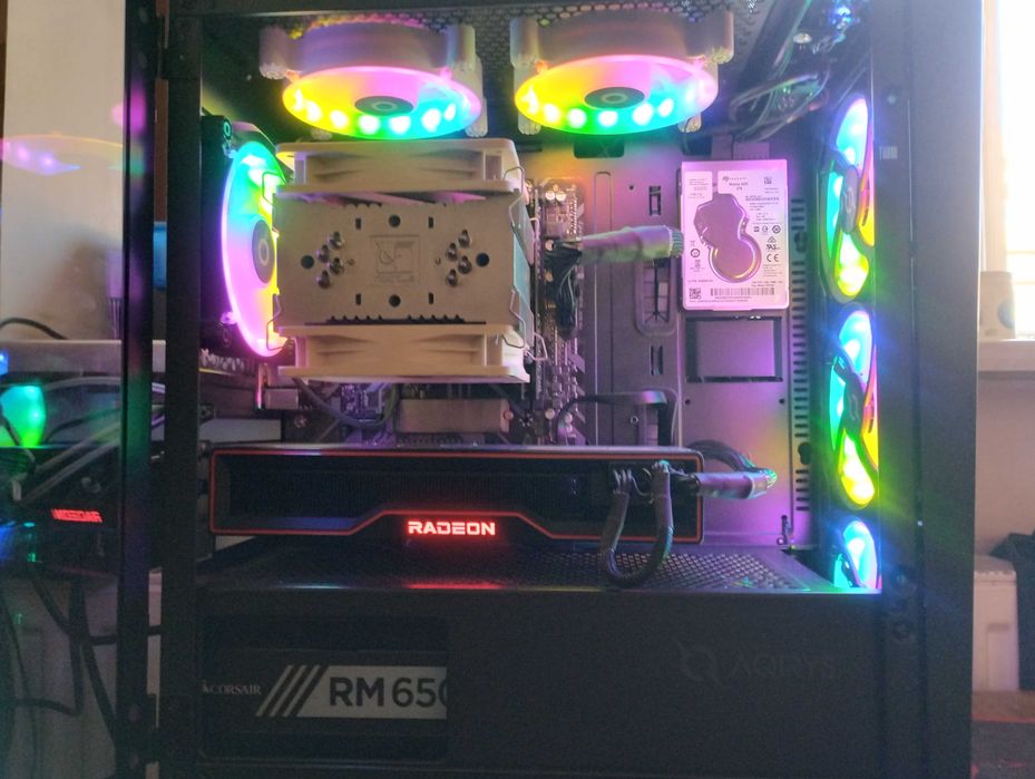 Vand/schimb Pc gaming 2k/4k Ryzen 9 5950x 16c RX6900XT 16gb ddr6 2.5tb