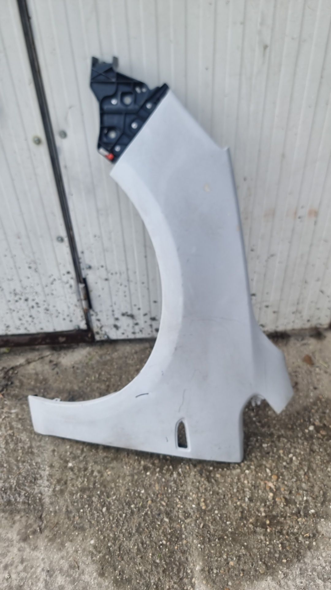 Aripa stanga Opel Astra j 2009-2015