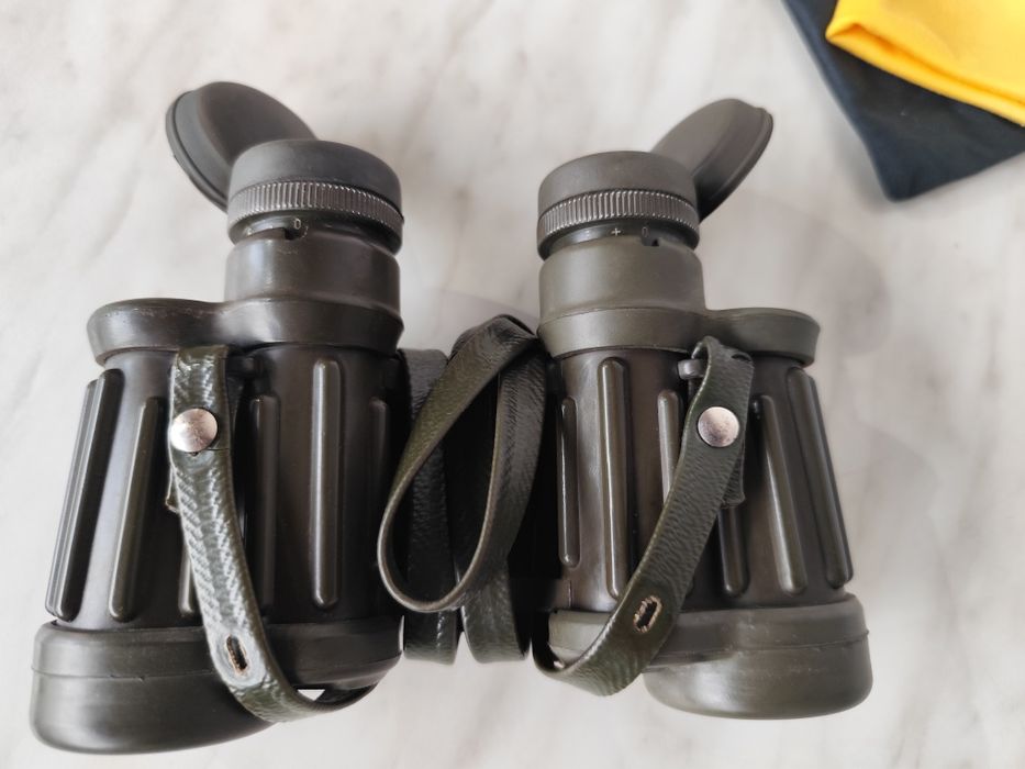 Binoclu militar Hensoldt
