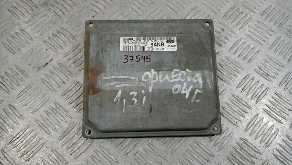 Компютър Ford Fiesta 1.3i 2004г.