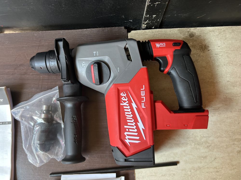 Vând corp rotopercutor Milwaukee m18 model 2023