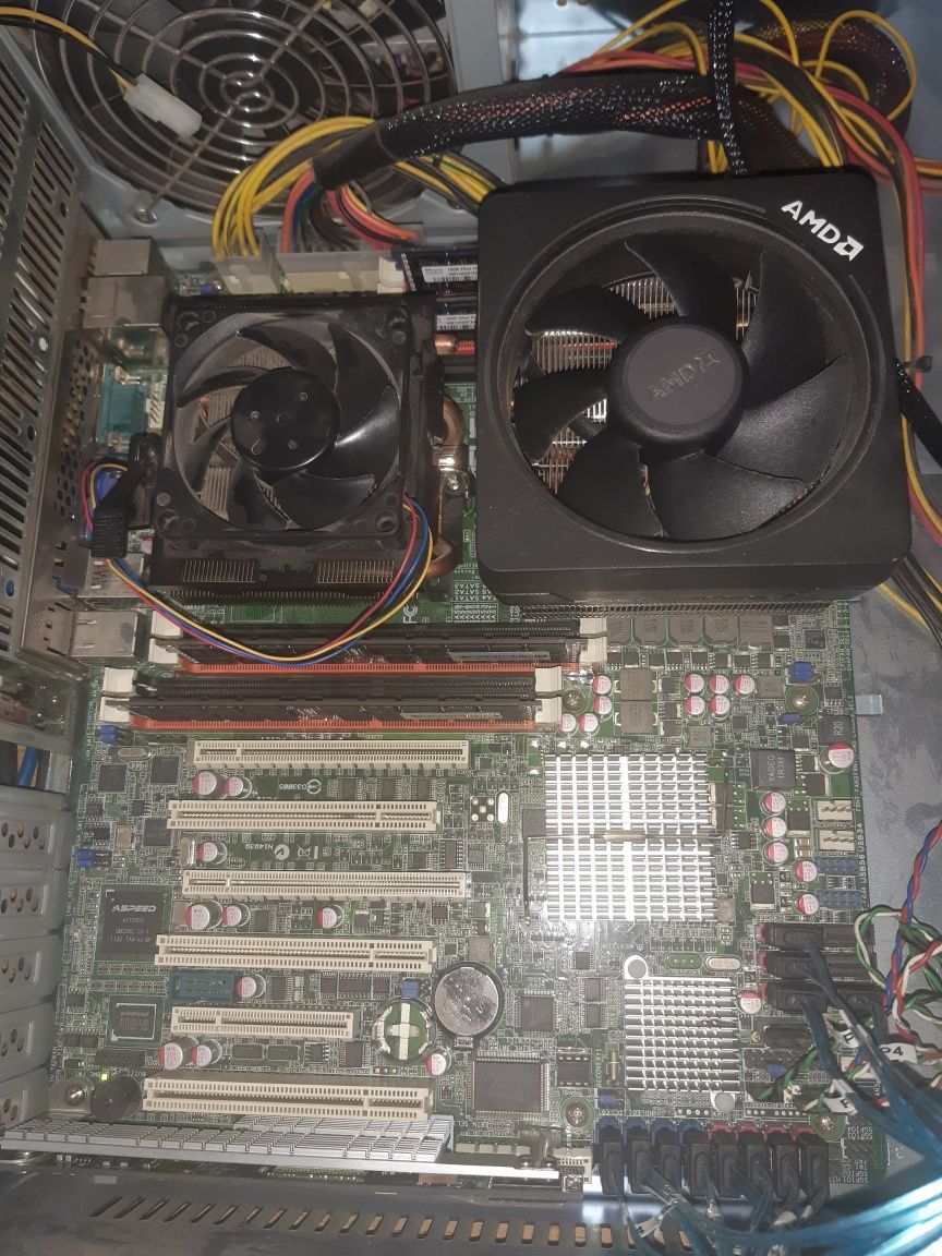 Kit server Workstation AMD ideala minat chia