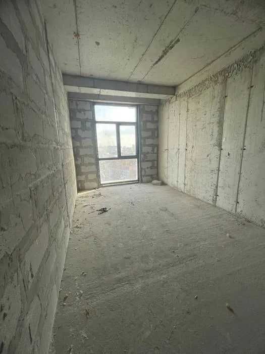 3-комнатная студия в Metropol, без ремонта, 8 этаж, Минор`