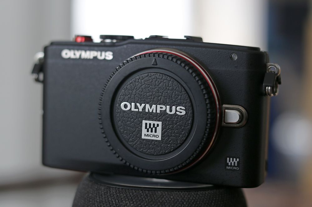 Aparat foto Olympus Pen Lite E-PL 6 (senzor cu probleme)
