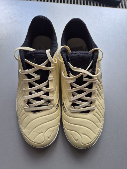 Vand Pantofi Nike Sport Tiempo Legend 10 Academy, mărimea 41.
