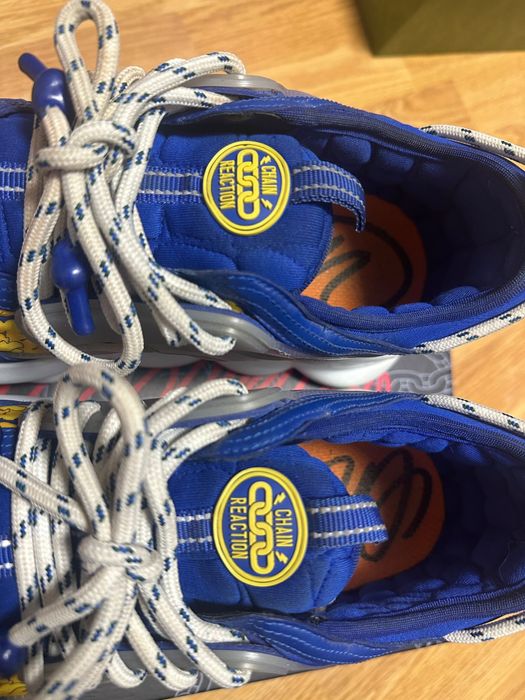 Adidasi chain reaction