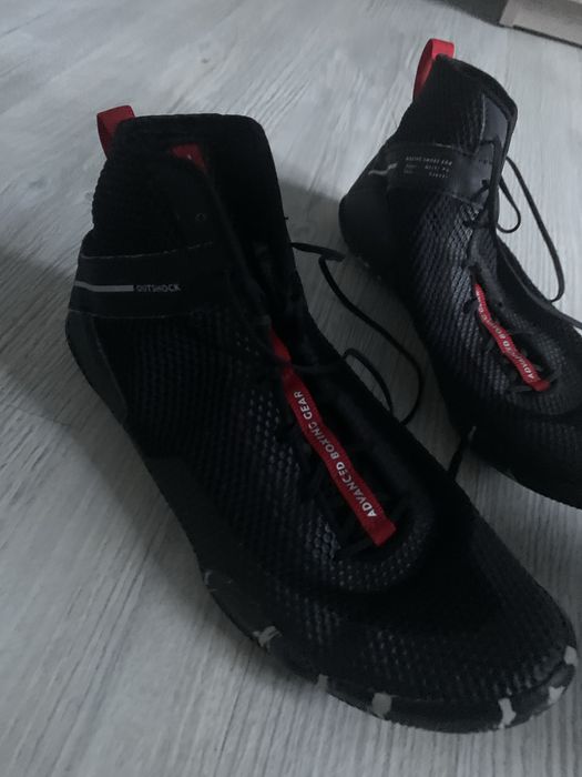 Vând ghete de box mărimea 42