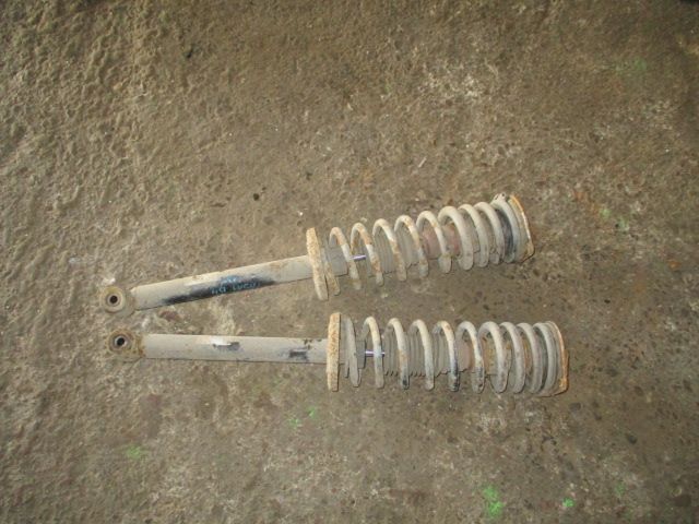 Amortizoare telescoape arcuri flanse spate Vw Passat B4 intermediar