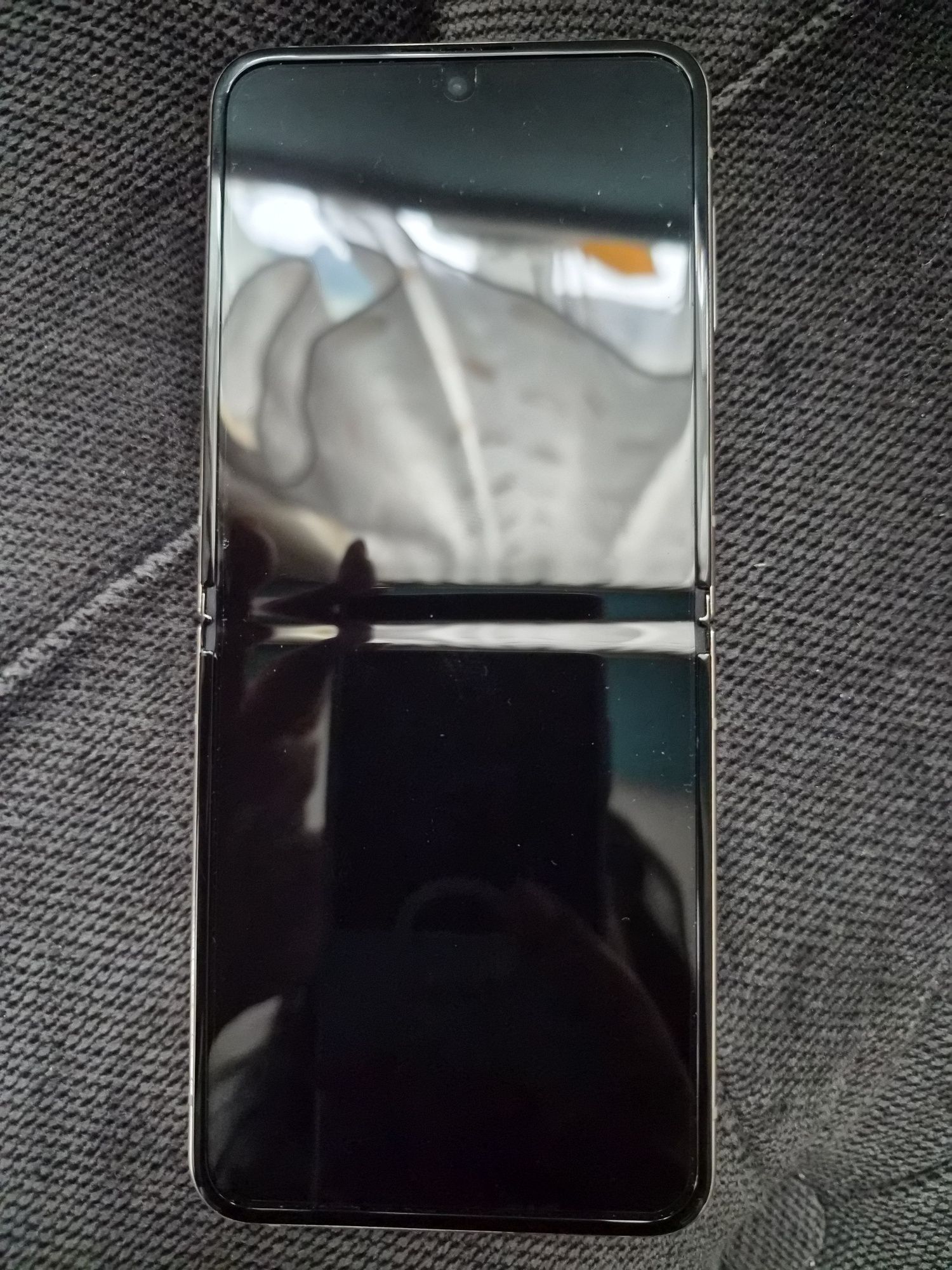Samsung Galaxy Z Flip 4