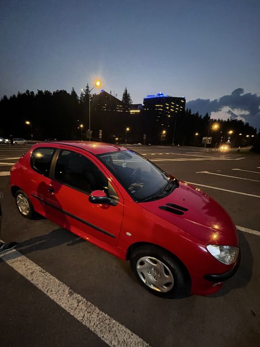 Peugeot 206 1.4 benzina – mic, rosu si fara fite, dar merge ca nou!