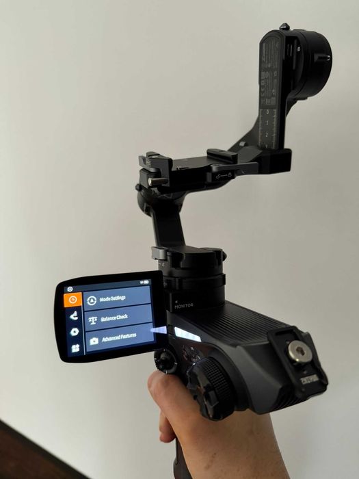 Zhiyun-Tech Weebill 2 Pro Kit – Stabilizator Gimbal 3 Axe (ca nou)
