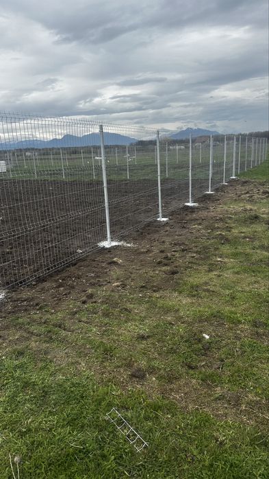 Garduri si porti plasa bordurata sipca metalica tabla placi prefabrica