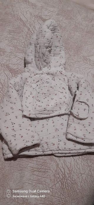 Яке Текстурирано на Zara с отделна шапка при нея