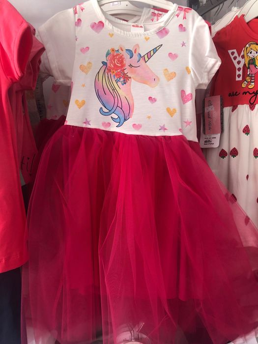 Детска красива рокля с картинка на еднорог.