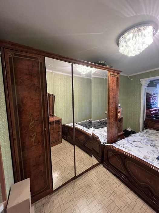 Спальный гарнитур