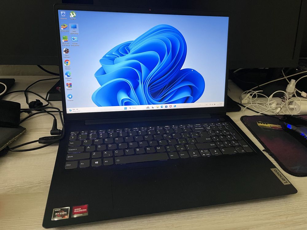 Ноутбук Lenovo Ideapad 3 Ryzen 5 5500U/8Gb/256Gb NVME