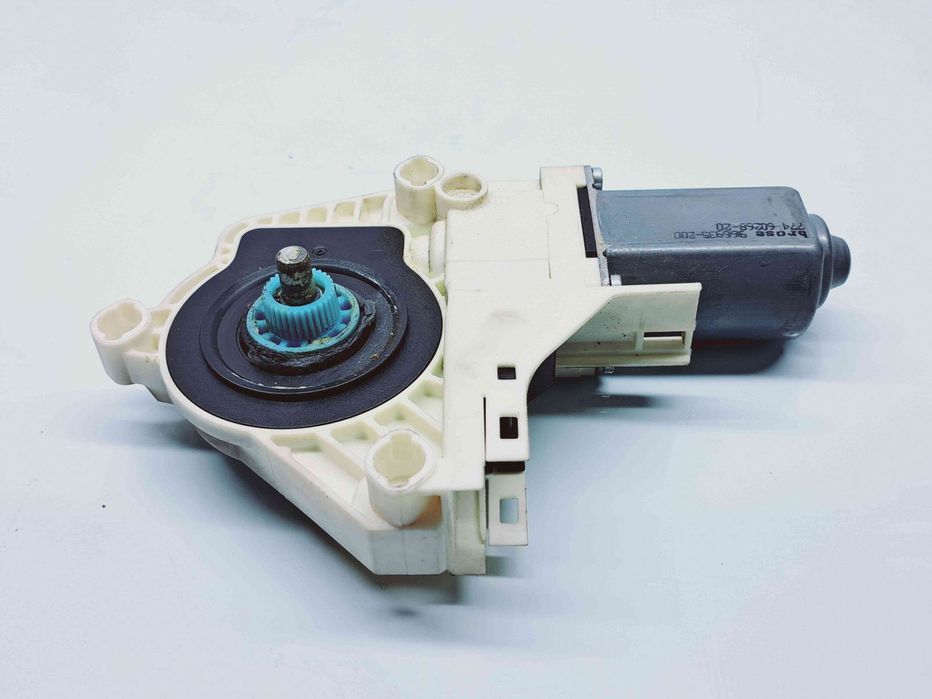 Motoras geam stanga fata Audi A6 (4F2, C6) [Fabr 2004-2010] 8K0959801A