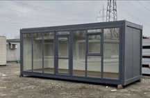 Vând containere la comandă