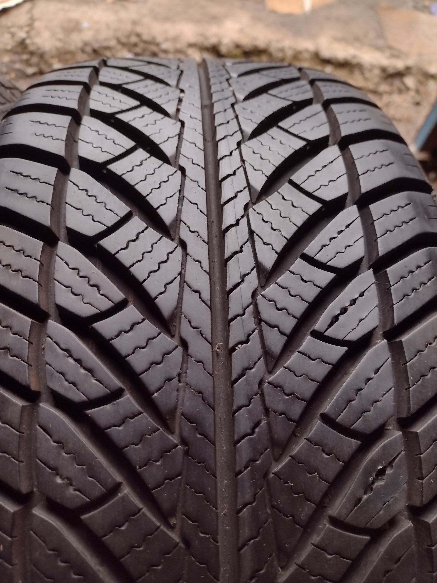 Топ състояние 4бр.225/55/17 Good Year UGP dot3516