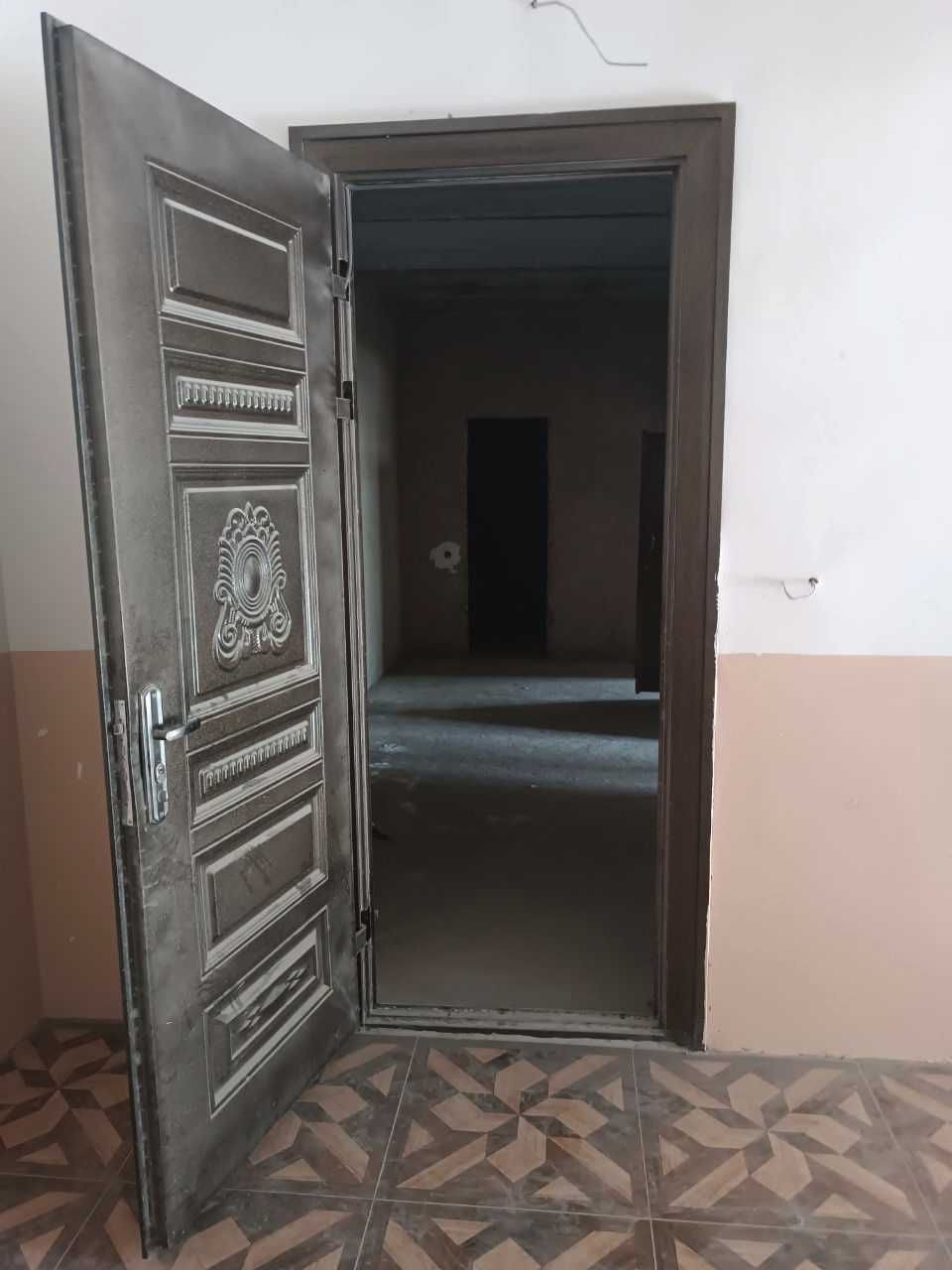 Ko`p qavatli uydagi xonadon