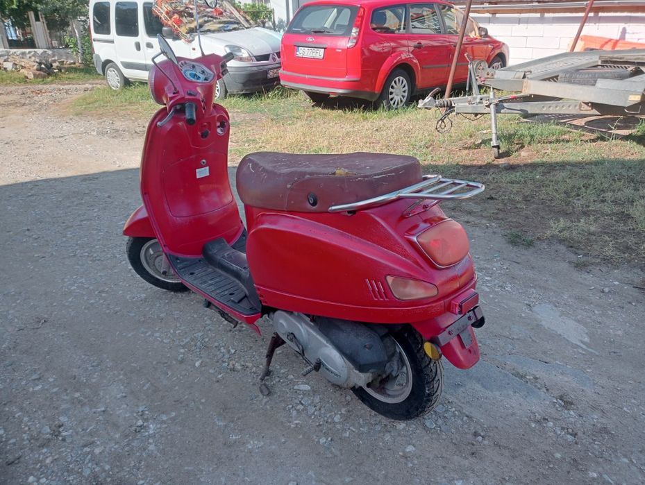Vând scuter motor 49