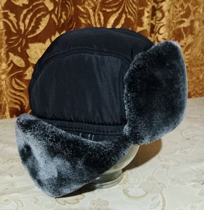 Продам зимнюю шапку