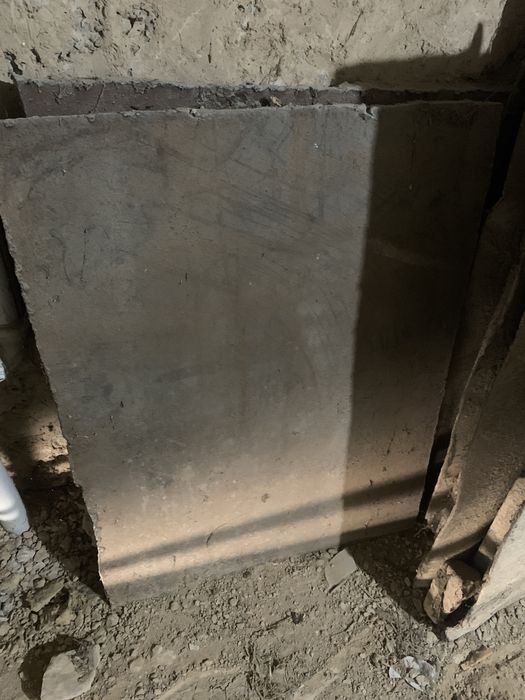 Лист Б/У . сотилади Продается