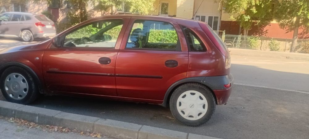 De vânzare mașina funcționa schimbat tot benzină 1.2