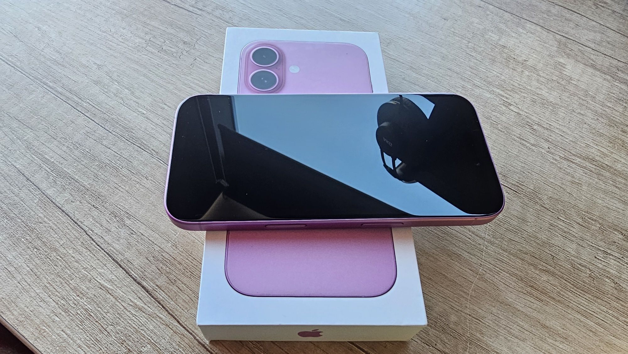 iPhone 16 128GB 100% Батерия 22м Гаранция