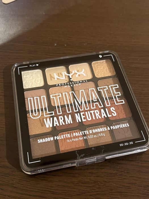 Paleta machiaj Nyx noua nefolosita