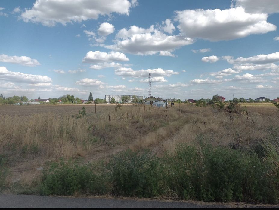 Teren intravilan 1275mp Adunatii Copaceni Giurgiu -utilitati la strada