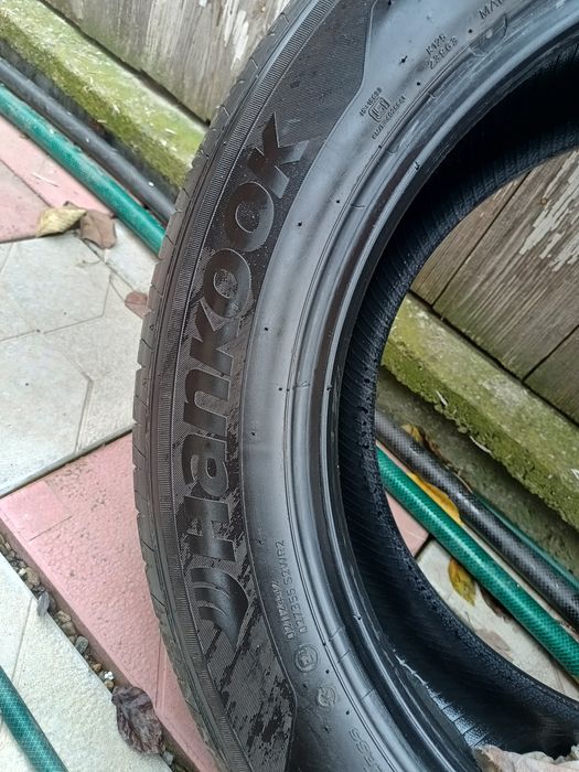 De vânzare 4 anvelope de vara Hankook.