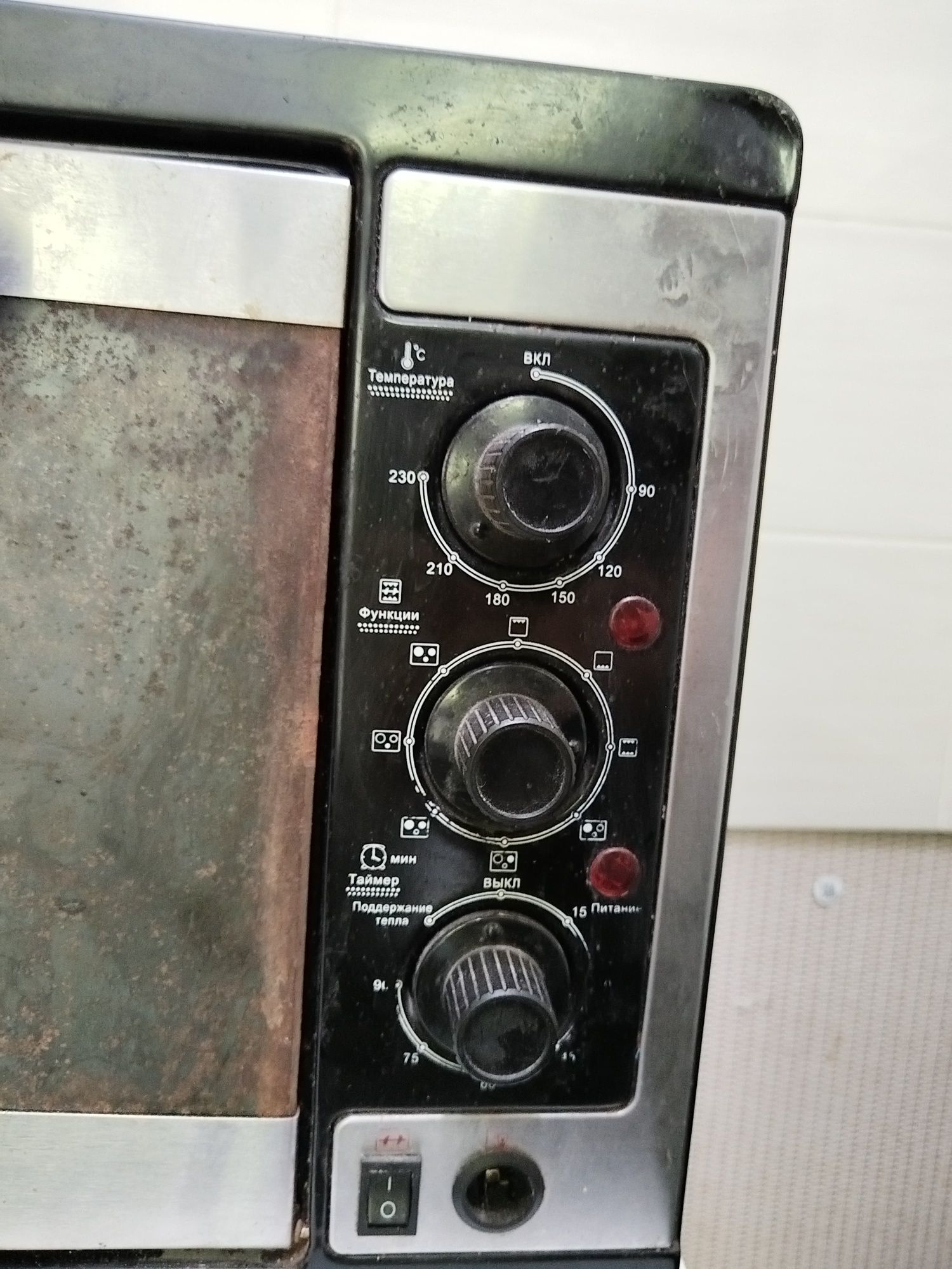 Продам духовку работает 100%