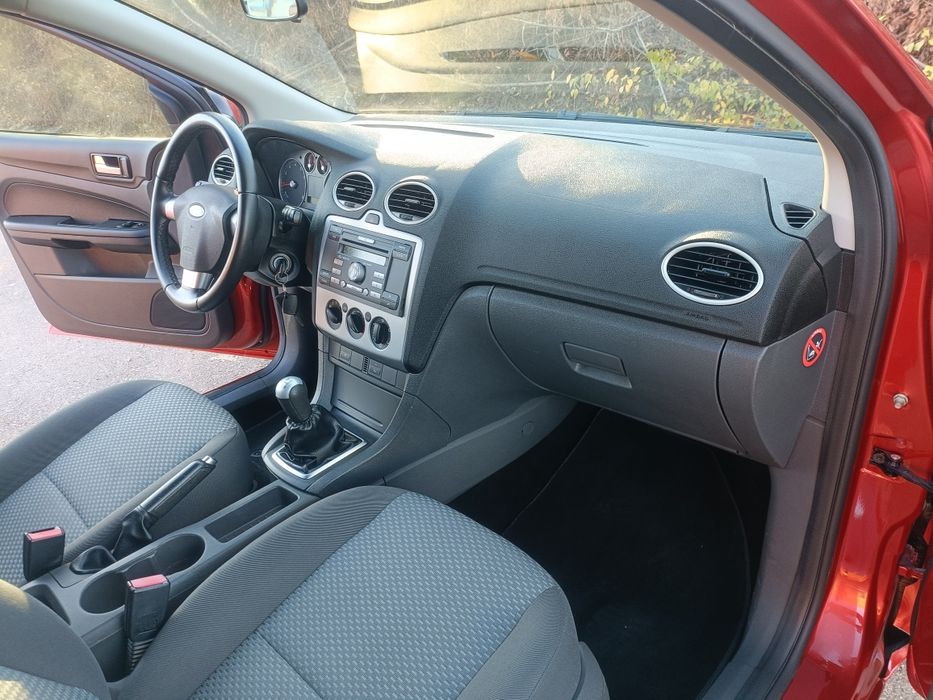 Ford Focus MK2 berlina