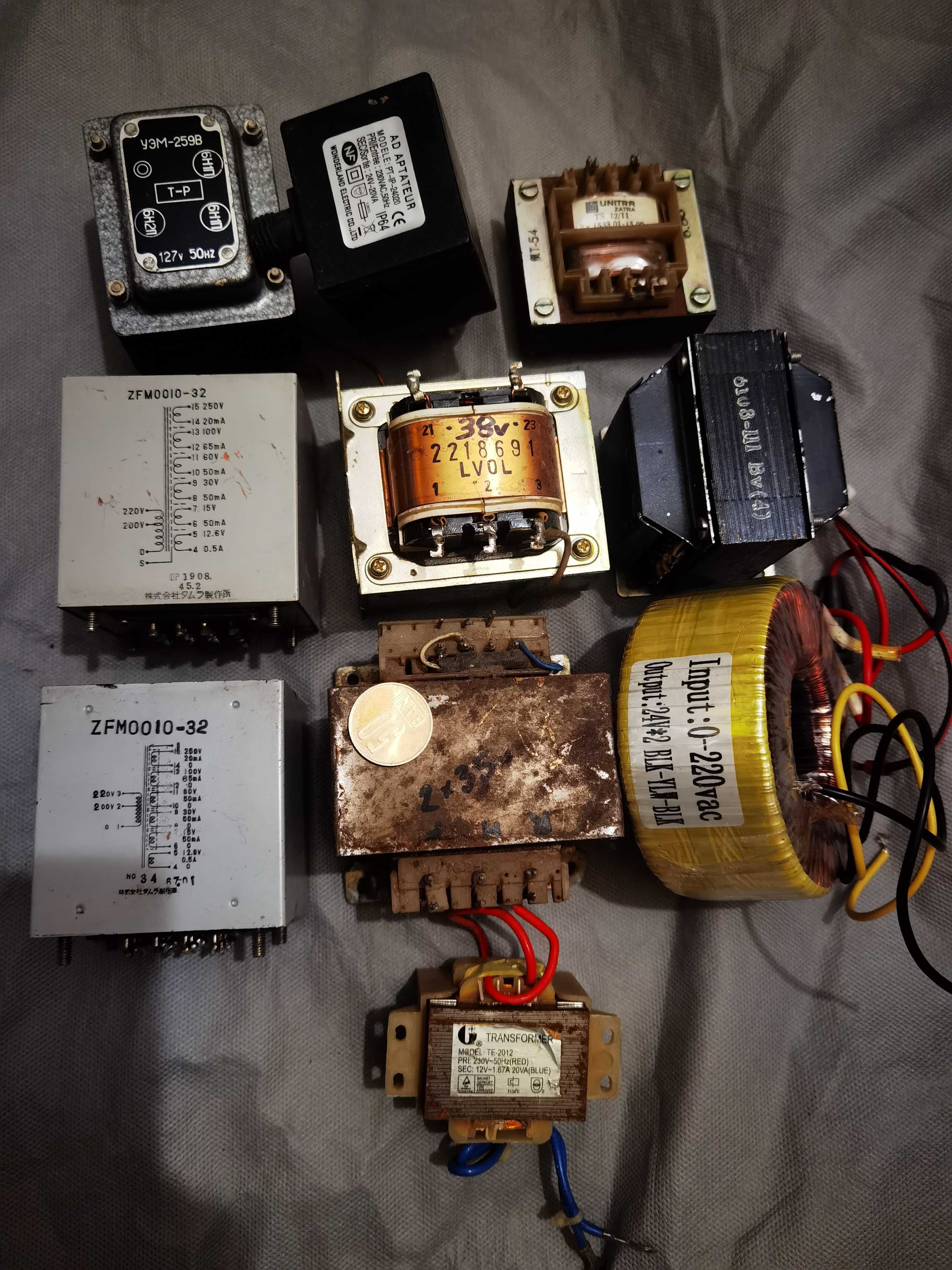 Lot electronice, transformatoare, diode, tiristoare, etc