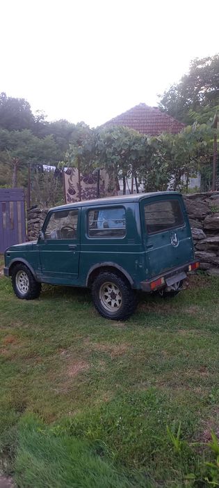 De vânzare Suzuki Samurai sj410.