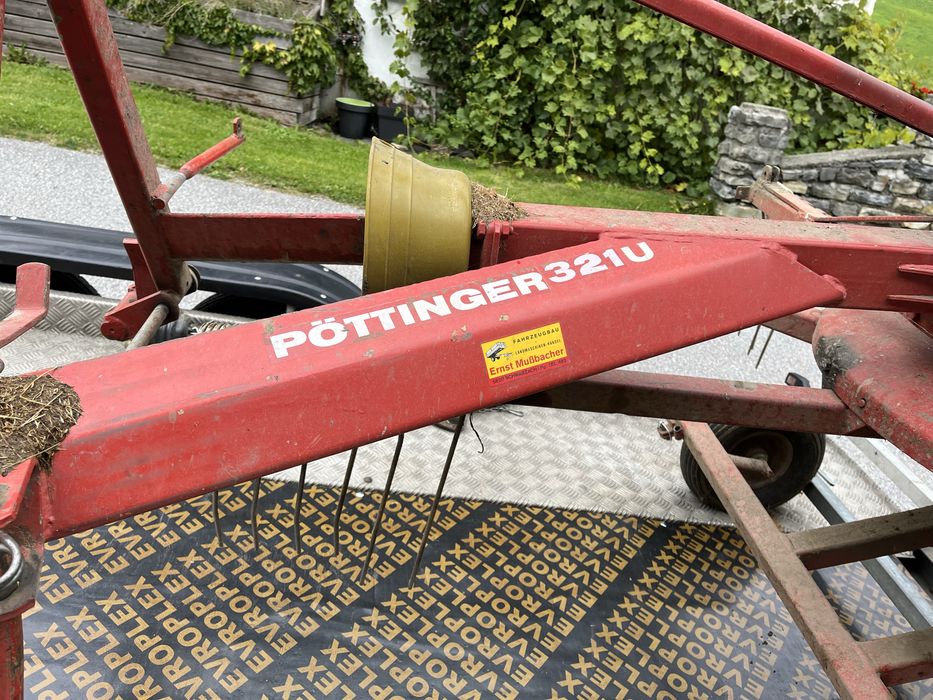 Сеносъбирачка Poettinger 321U