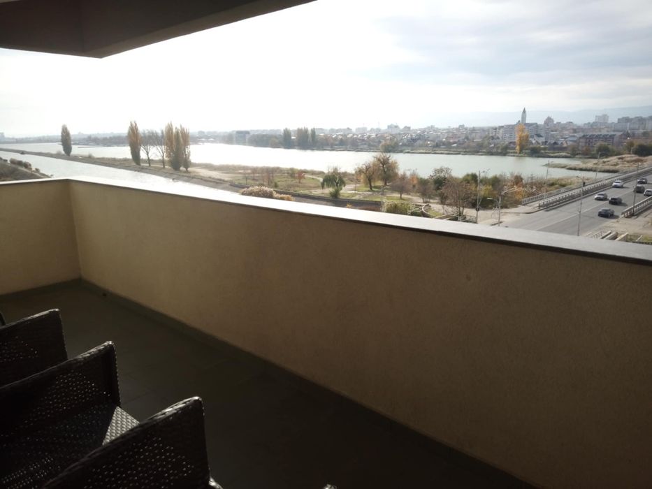 Închiriez garsonieră zona autogară