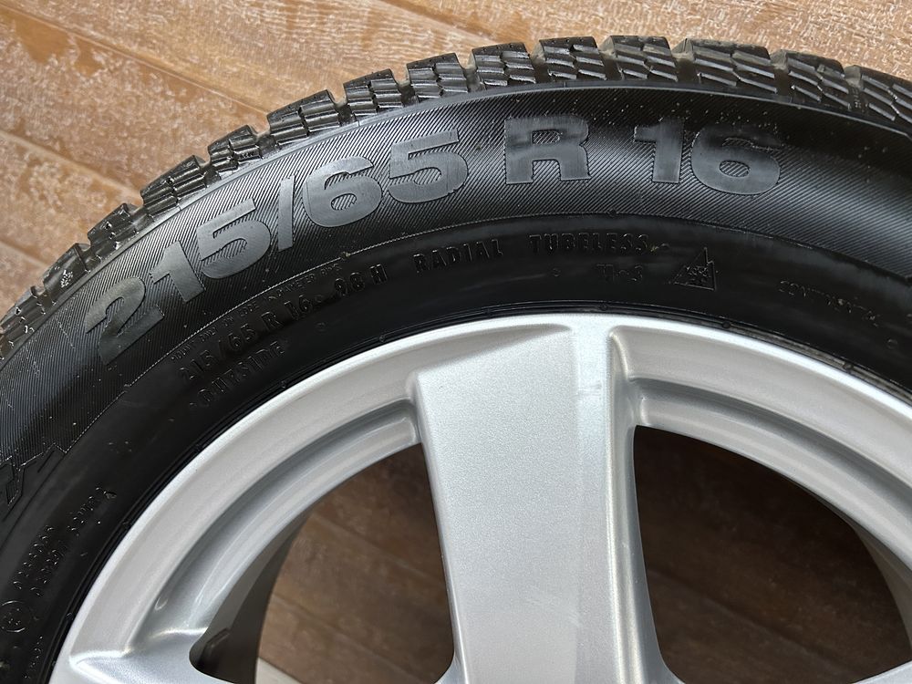 4 бр. ориг.  лети джанти 16" и 17” за VW TIGUAN с гуми 215/65/16, 7мм