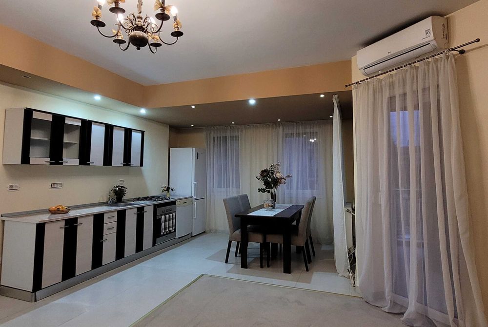 Vand ap 2 camere, etaj 2, Rogerius