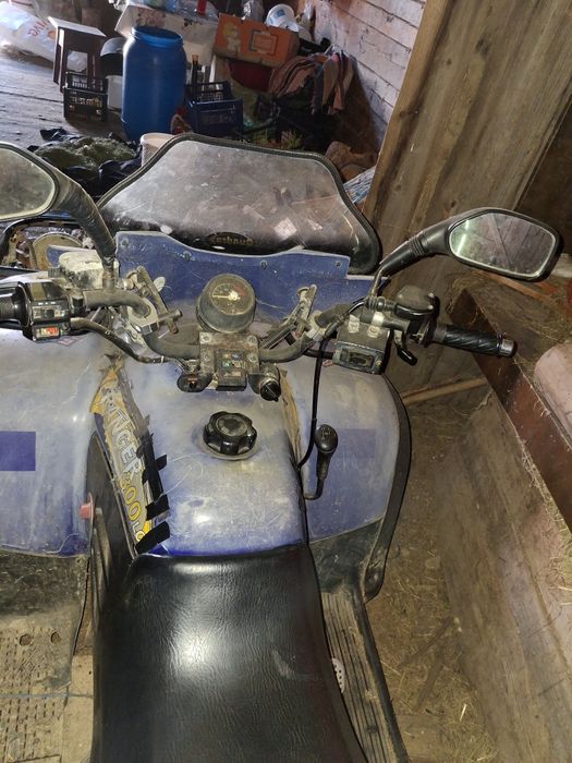 Vând atv linhai 250cc defect